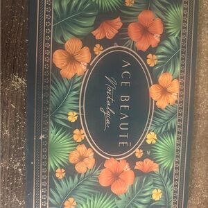 Ace Beaute Nostalgia Tropical Floral Decor